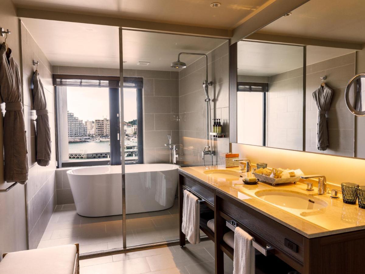 Mb Gallery Chatan By The Terrace Hotels Exteriör bild